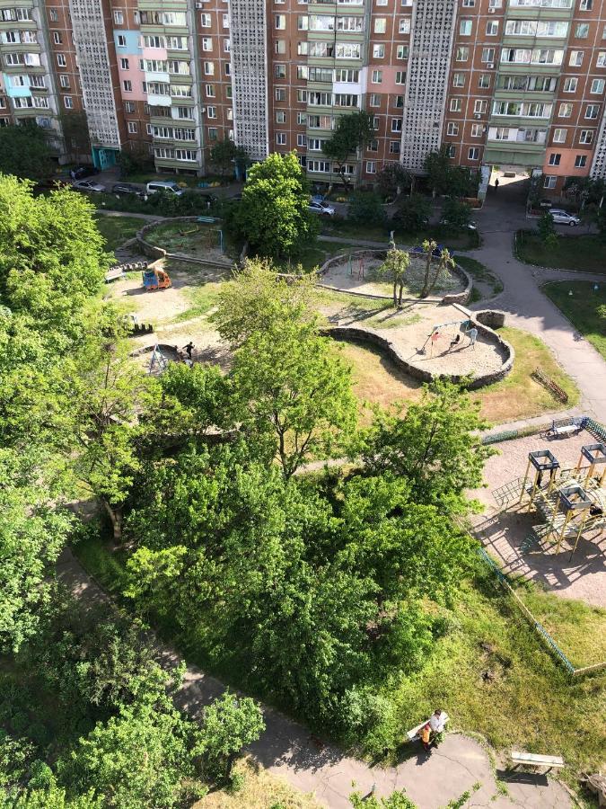 Новая Красивая Квартира. Cherkasy Exterior foto